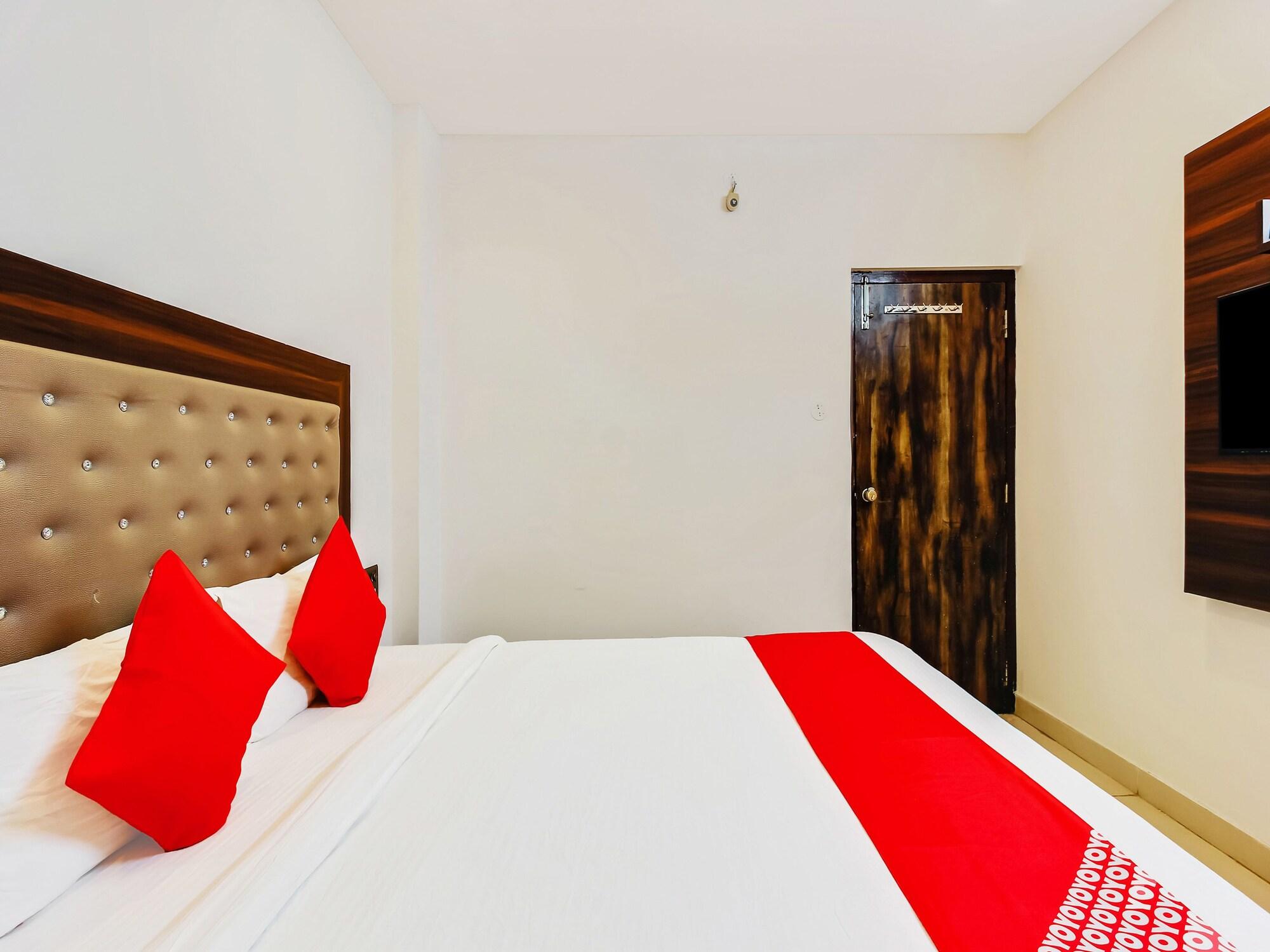 Oyo 29131 Hotel Mn Grand Shamshabad Εξωτερικό φωτογραφία