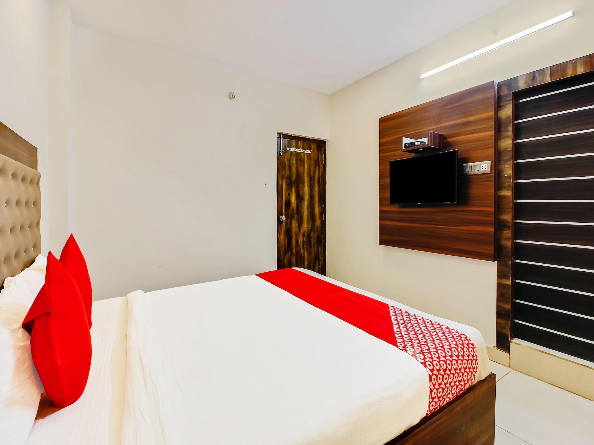 Oyo 29131 Hotel Mn Grand Shamshabad Εξωτερικό φωτογραφία